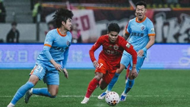 betvictor伟德官网-重庆铜梁龙、辽宁铁人领跑积分榜，今年中超，轮到申花海港玩“逆袭”？|联赛|上海申花|上海海港|成都|蓉城_新浪新闻