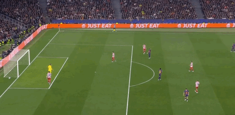 betvictor伟德-亨利：若裁判吹哨开球，普维尔在禁区内用手按球百分百是点球